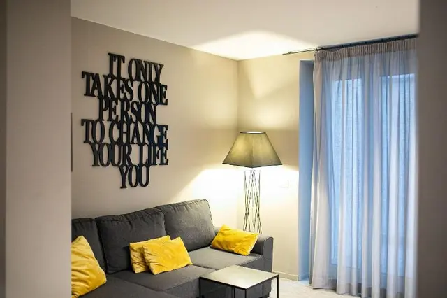Imbriani Guest House & Suites