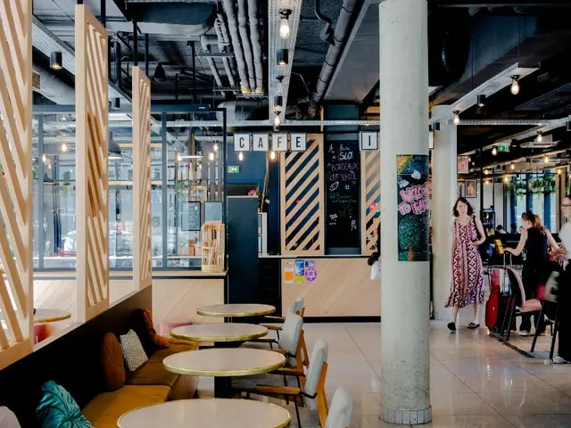 Slo Hostel