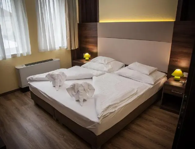 Hotel Jade