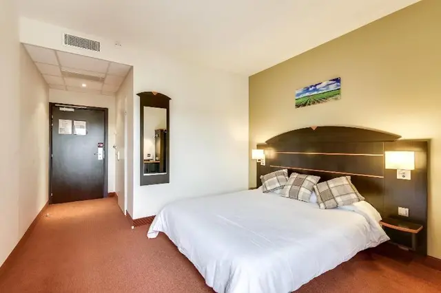 Akena Relais Bordeaux Sud La Brède