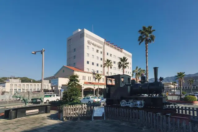 Jr Hotel Clement Uwajima