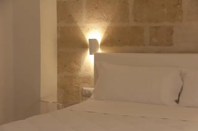 Lamia Room Rentals