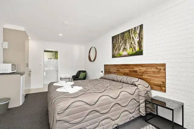 Beachmere Palms Motel