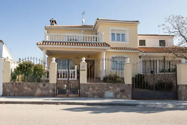La Rosaleda De Orgaz