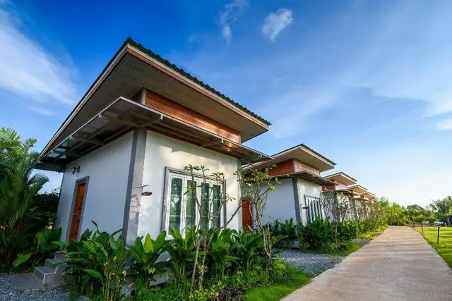 Lamphurai Riverside Resort And Spa