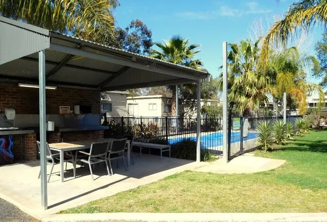 Narrabri Motel And Caravan Park