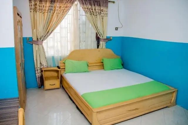 Elizz Guest House