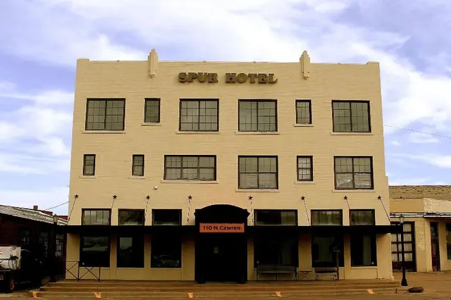 Spur Hotel