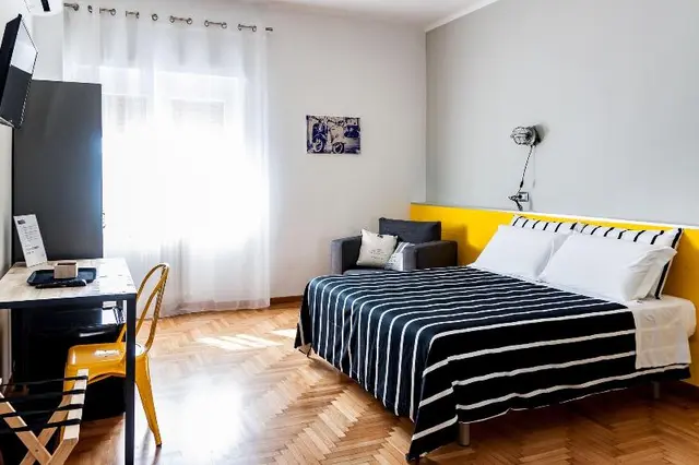 Travel B&B