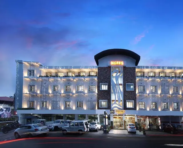 Kgees- HillTown Hotel