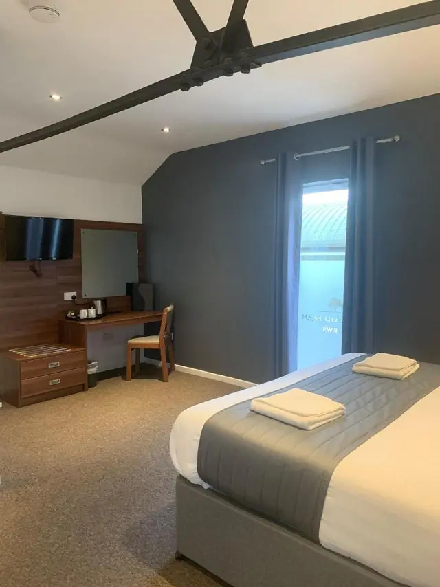 Oakwood Farm Mews