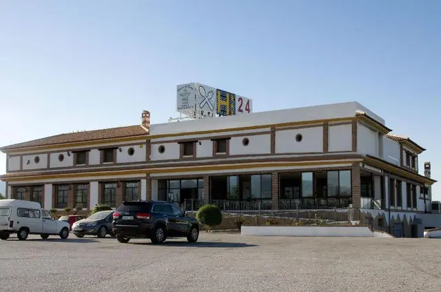 Hotel Restaurante Dama De Baza