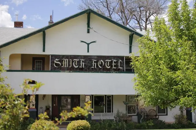 Historic Smith Hotel Bed And Breakfast