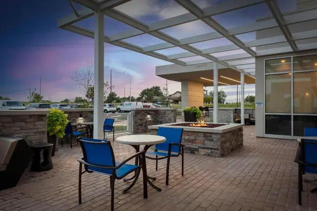 Springhill Suites By Marriott Kansas City North