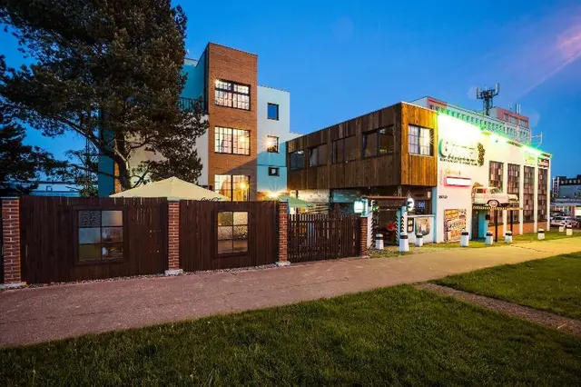 Retro Hotel Garage