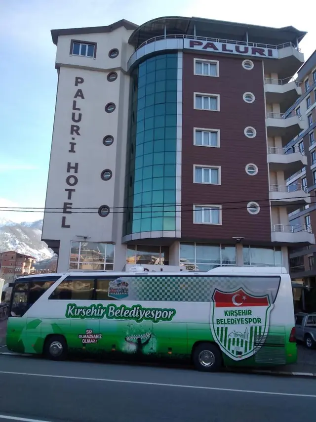 Paluri Hotel