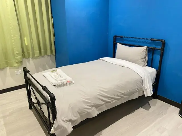Saint Hostel