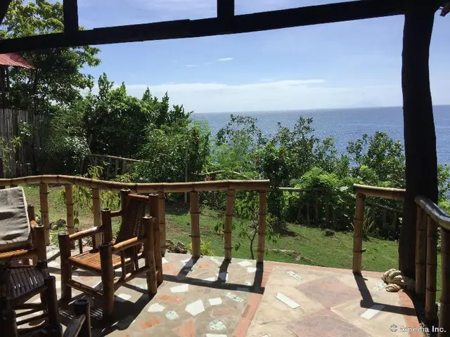 Bohol Lahoy Dive Resort