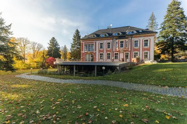 Wellness & Spa hotel Villa Regenhart