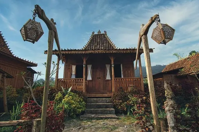 Singgasana Villa and Resto by ZUZU