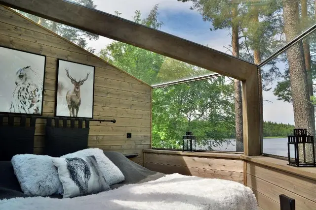 Revontuli Resort Glass Igloos