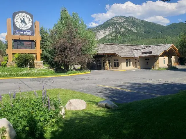 Flying Saddle Resort