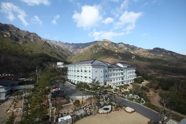 Gaya Hotel
