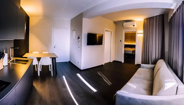Venice Terminal Apartments & Suites