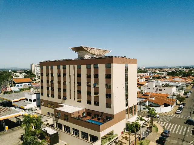 Bristol Infinity Hotel