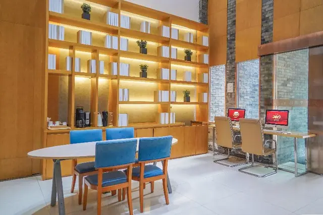 Ji Hotel (CCNICEC, Chengdu)