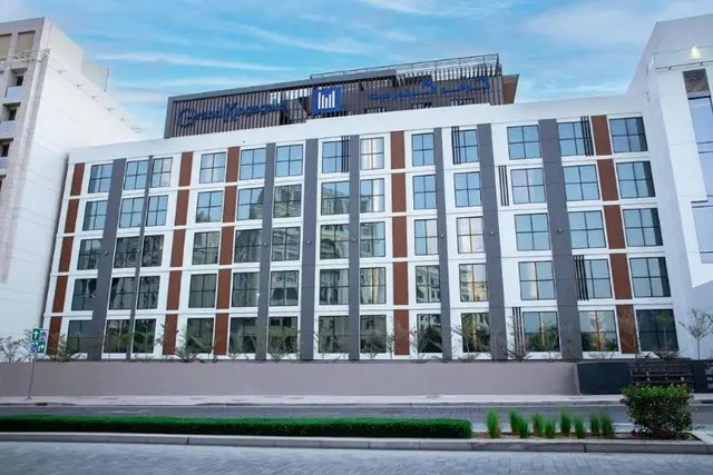 Grand Kingsgate Waterfront Hotel