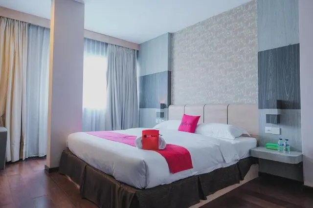 Formerly RedDoorz Plus near Pantai Coastarina 2