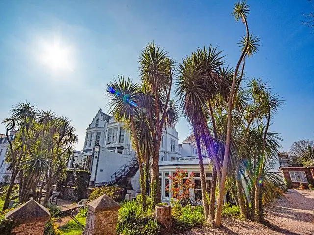 The Sherwood Palm Hotel, Torquay Beach