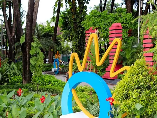 Sans Hotel Box Mansion Surabaya