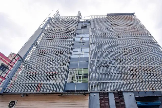 49253 Raja Residency
