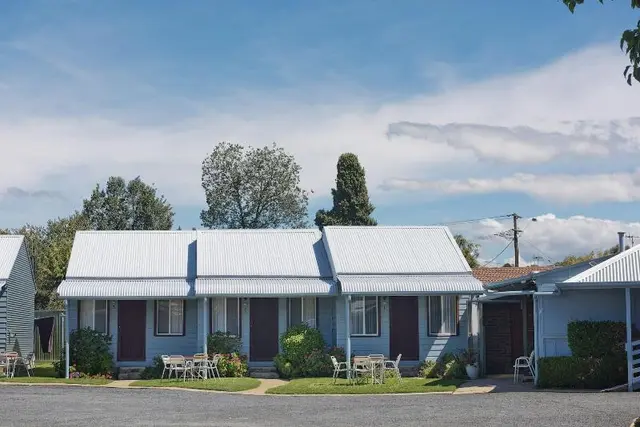 Canberra Ave Villas