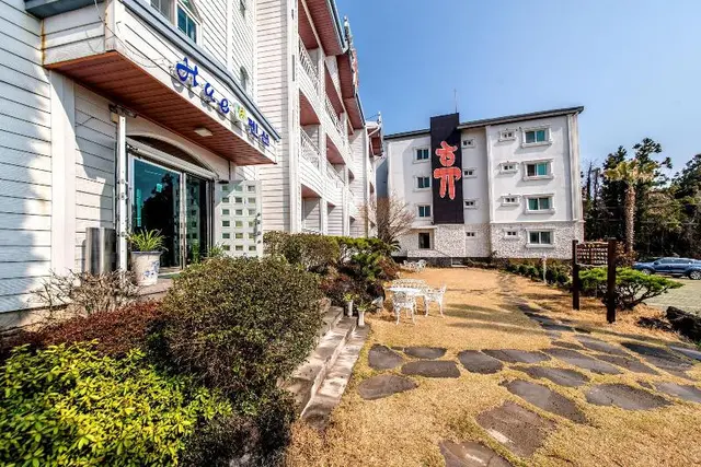 Jungmun JejuHue Pension