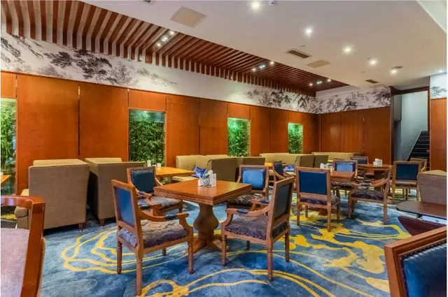 Yangzi International Hotel