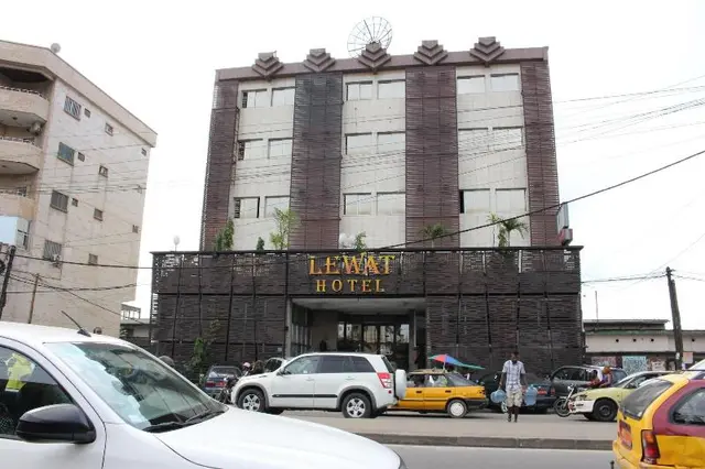 Lewat Hotel