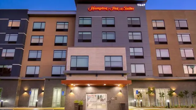 Hampton Inn & Suites Ontario Rancho Cucamonga