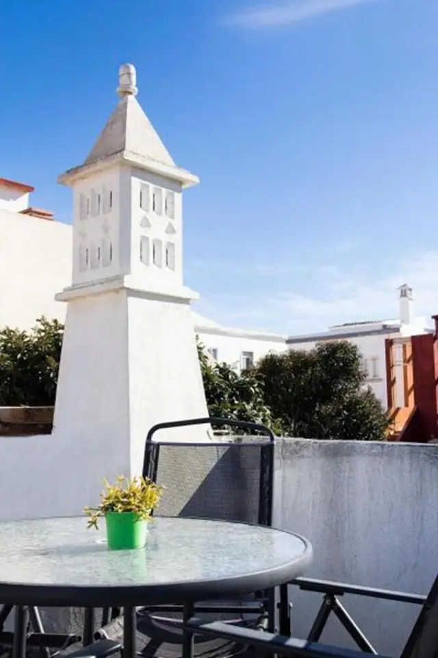 The Tiles House