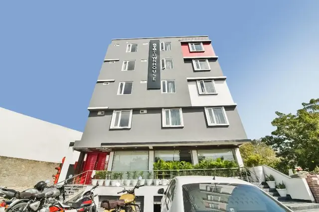 Townhouse 323 Sector 9 Hiran Magri