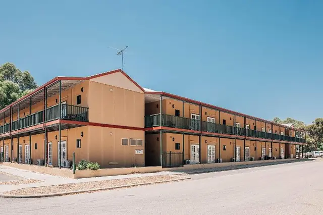 Settlers Hotel York