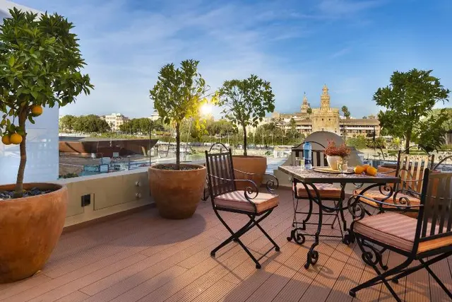 Casa Del Poeta Triana Suite & Homes Seville