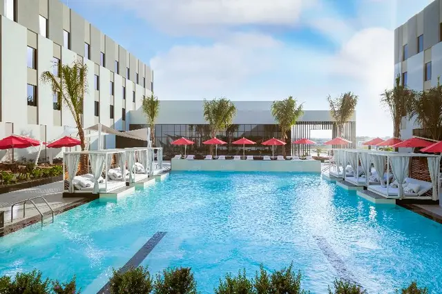 Avani Muscat Hotel & Suites