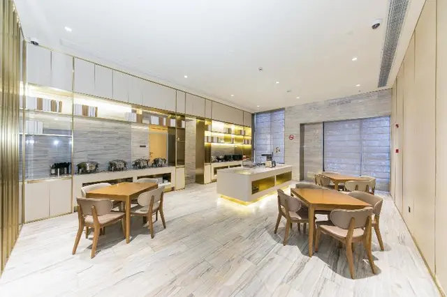 Ji Hotel (Shanghai Daning Lingshi Park)