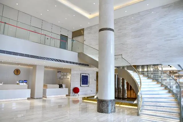 Ji Hotel (Rizhao Lighthouse Seaside Scenic Area)
