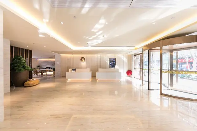 Ji Hotel (Xi'an Xinjiamiao Metro Station)