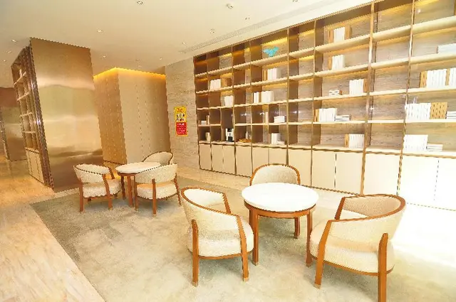 Ji Hotel (Xining Haihu New Area)