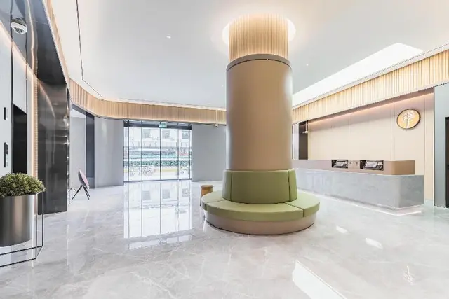 Ji Hotel (Shanghai Tonghexincun Subway Station )